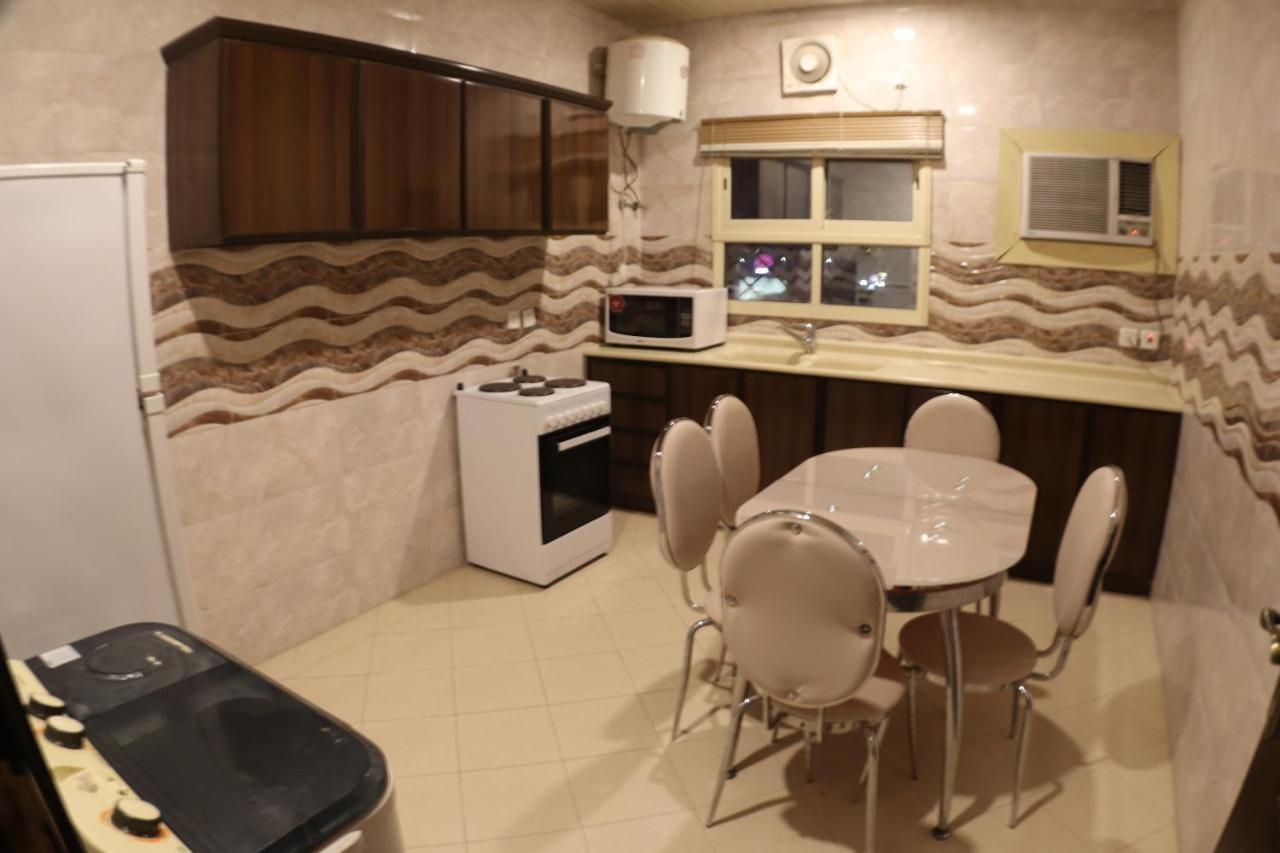 Swat Hotel Apartments Дамам Екстериор снимка