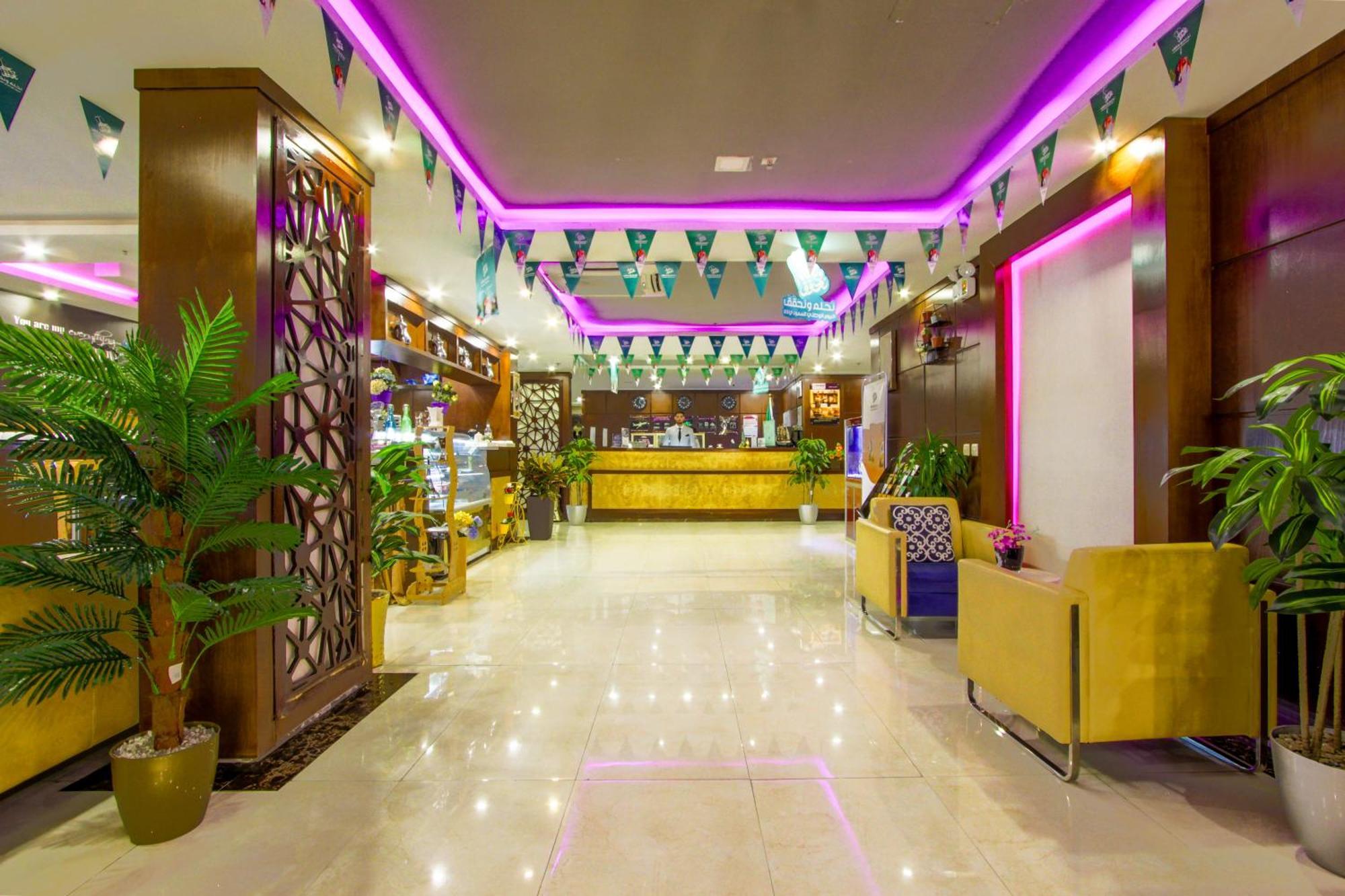 Swat Hotel Apartments Дамам Екстериор снимка