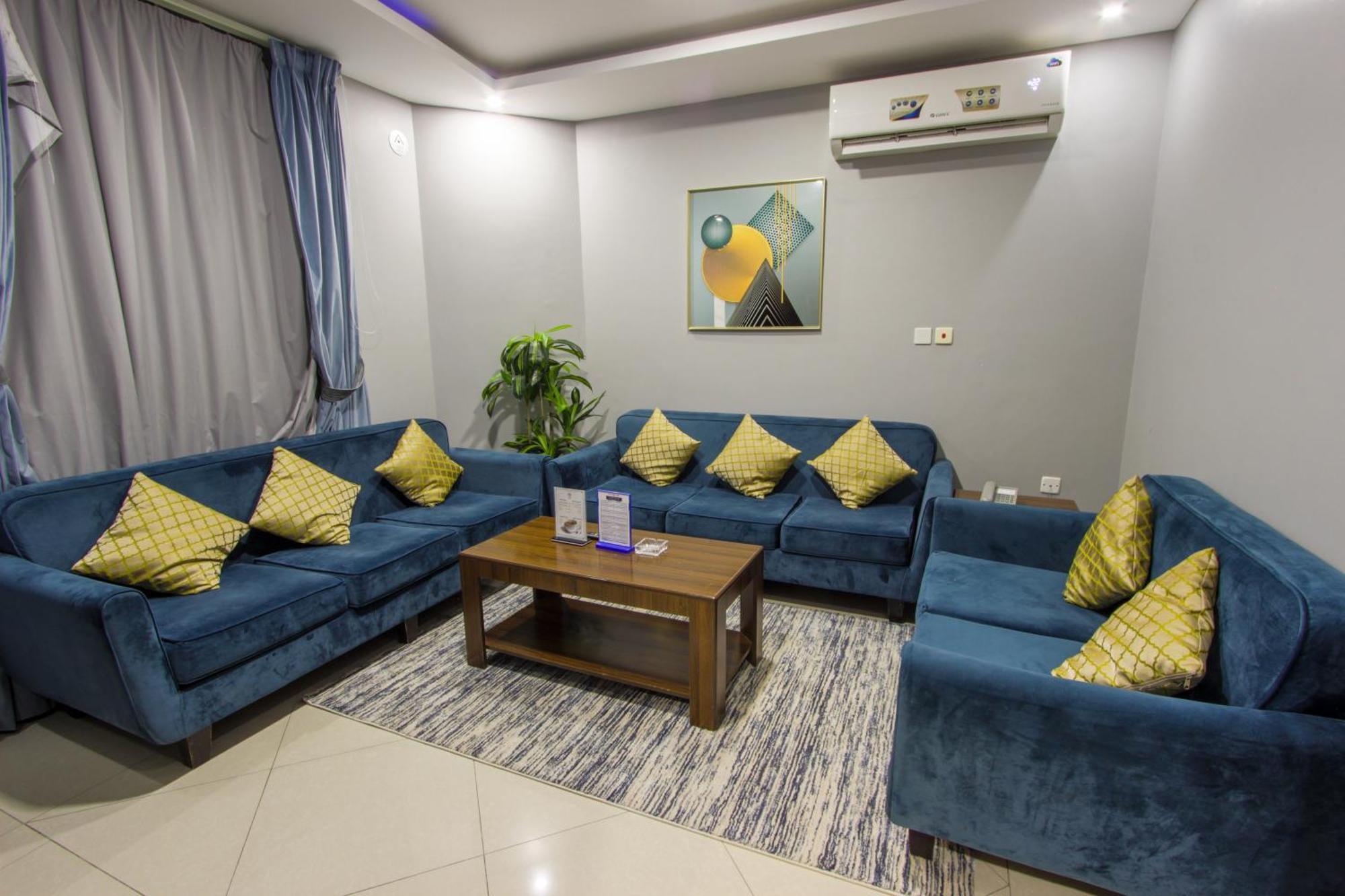 Swat Hotel Apartments Дамам Екстериор снимка