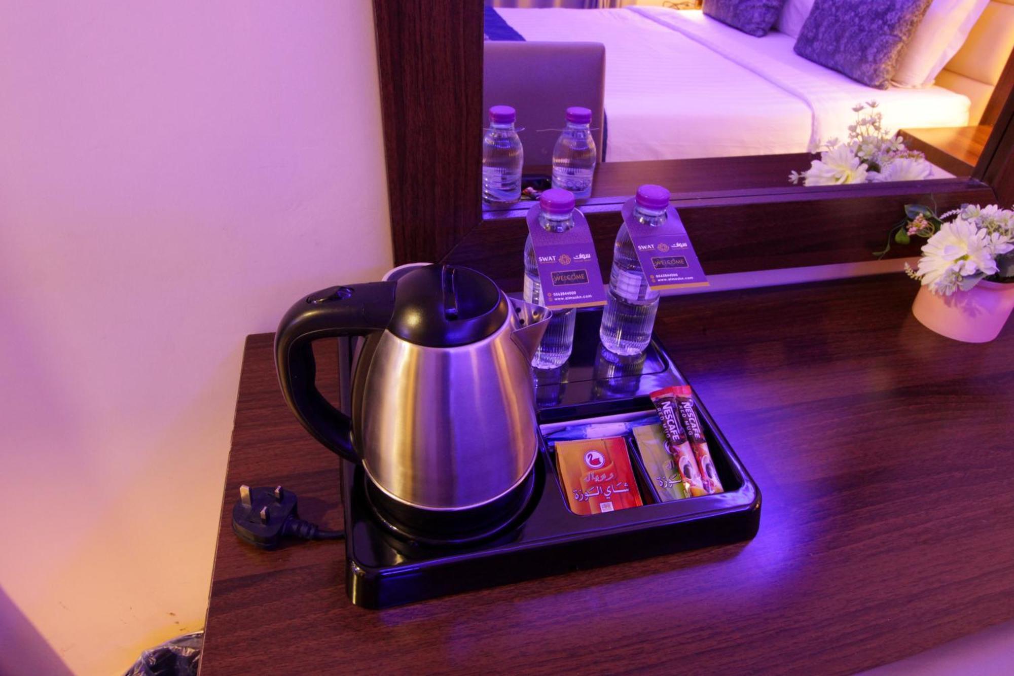 Swat Hotel Apartments Дамам Екстериор снимка